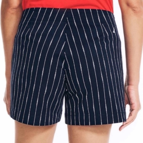 Nautica Midweight Twill Shorts size 6 NWT - Picture 5 of 5